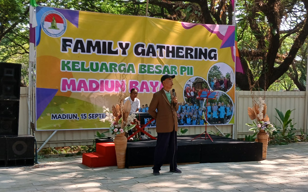 Imam Sosialisas, Pembina PW PII Jawa Timur sedang memberikan sambutan. Foto; Dok.Pribadi