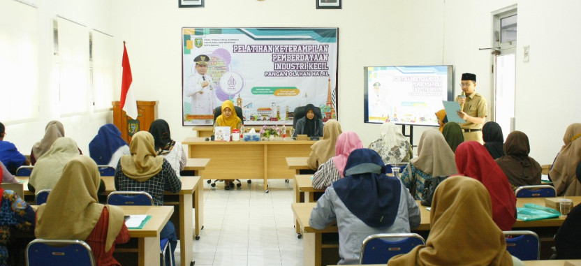 Pelatihan Pelaku IKM di Kota Madiun bersama DisnakerKUKM Kota Madiun digelar. Foto : DisnakerKUKM Kota Madiun
