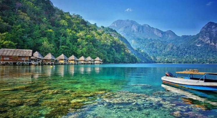 Keindahan Pulau Doi wajib dinikmati bagi pecinta keindahan alam. Foto : bpkpenabur.or.id