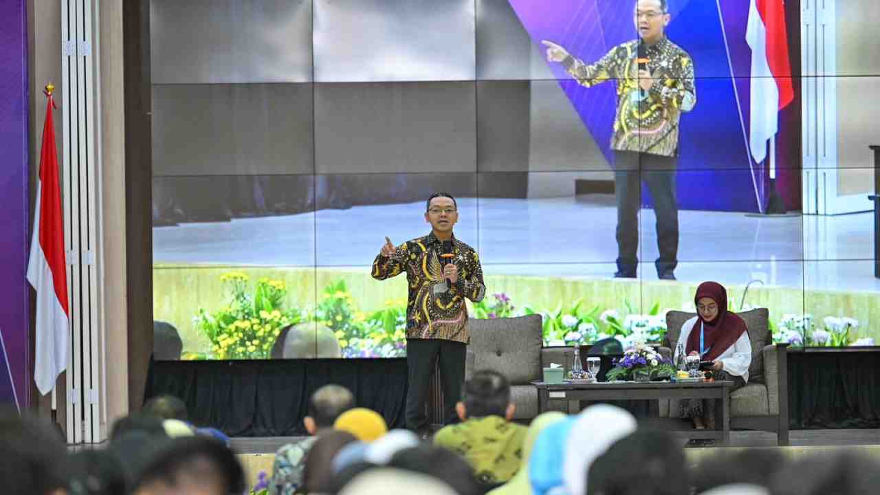 Generasi Muda Di Garda Depan, Wamendikdasmen Fajar Riza Ul Haq Gaungkan Semangat Indonesia Emas 2045 di JPTB XI 2024. Foto: dok. Ditjen Vokasi