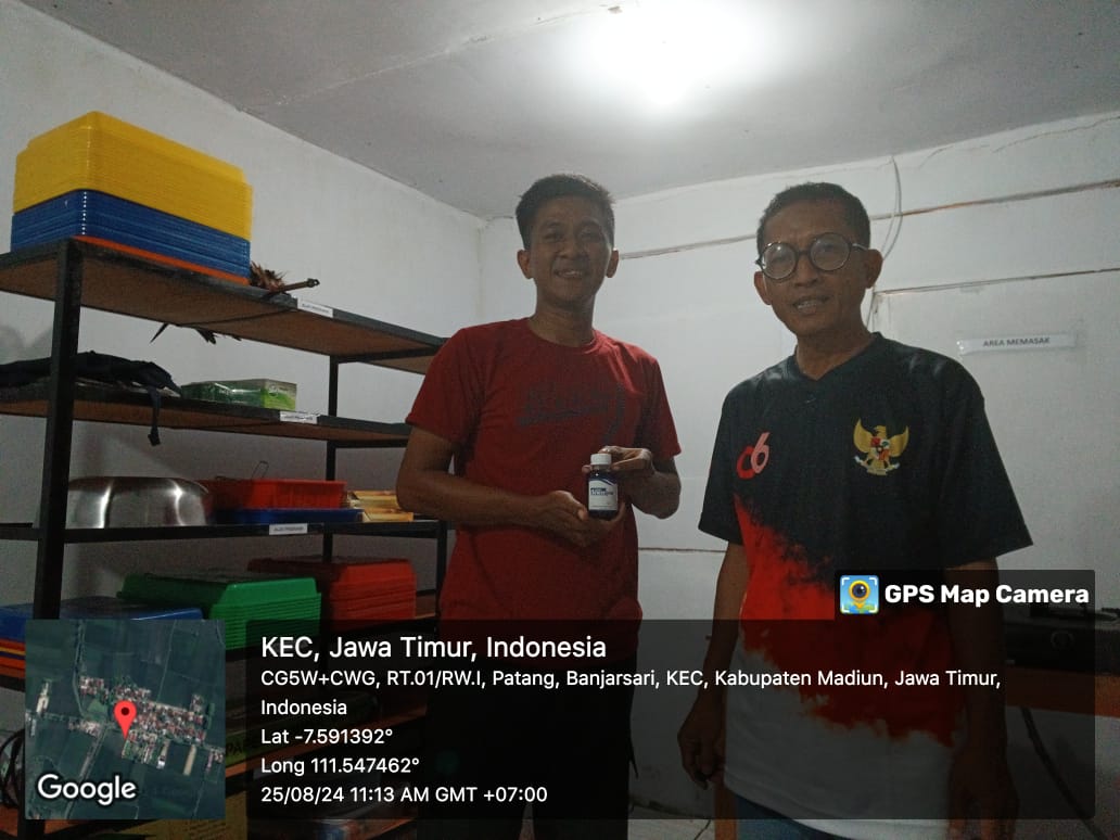 Proses Verifikasi Lapangan memastikan Bahan dan Proses Produksi halal oleh Pendamping PPH. Foto : kang ben