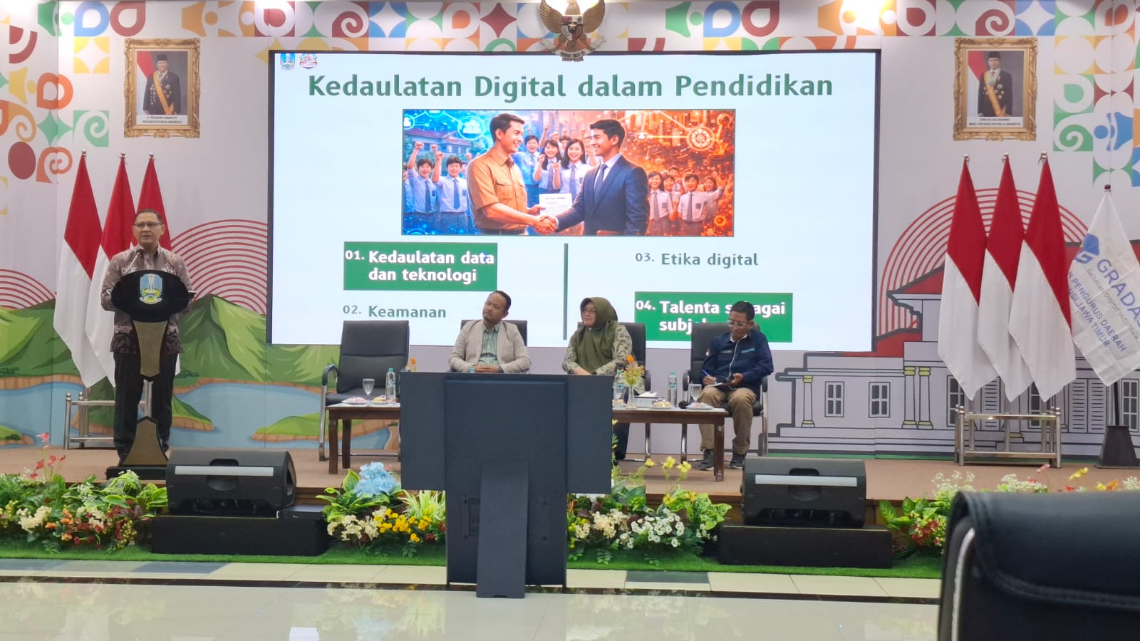 Dengan semangat Jawa Timur sebagai Gerbang Baru Nusantara, GRADASI Jatim menempatkan pengembangan SDM digital sebagai prioritas jangka panjang.  Foto : Dok. Panitia Rakerda Gradasi 2026