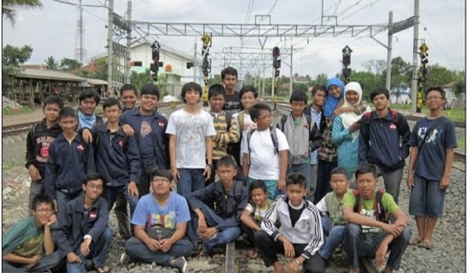 Penggemar Kereta Api Indonesia. Foto : republika