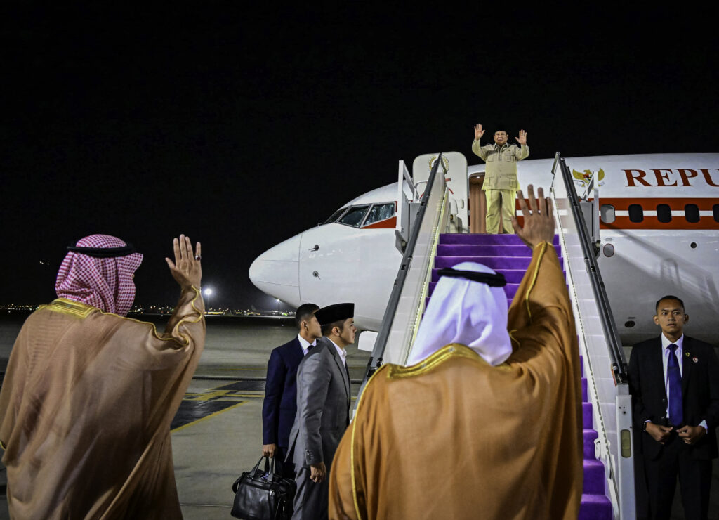 Presiden Prabowo Subianto mengakhiri kunjungan kenegaraannya di Kerajaan Arab Saudi dan bertolak meninggalkan Jeddah pada Kamis, 3 Juli 2025. Foto: BPMI Setpres.