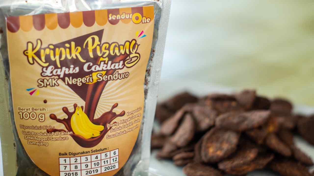 Inovasi Siswa SMKN Senduro Sulap Pisang Lumajang Jadi Keripik Cokelat Kekinian. Foto: dok. Ditjen Vokasi