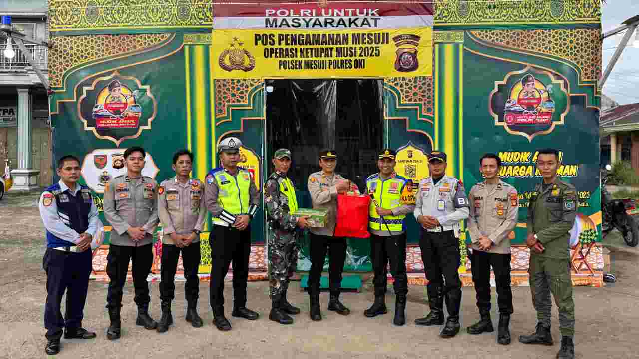 Pastikan Mudik Lebaran Aman, Kapolres OKI Turun Langsung Cek Pos Pengamanan Jalintim. Foto: dok. Humas Polres OKI