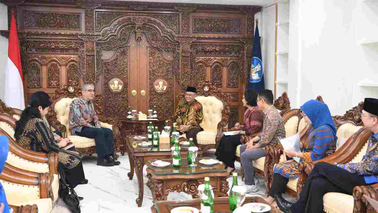 Kemendikdasmen Buka Pintu Kerja Sama dengan UNFPA untuk Perkuat Pendidikan Kesehatan Reproduksi di Indonesia. Foto: dok. Kemendikdasmen.