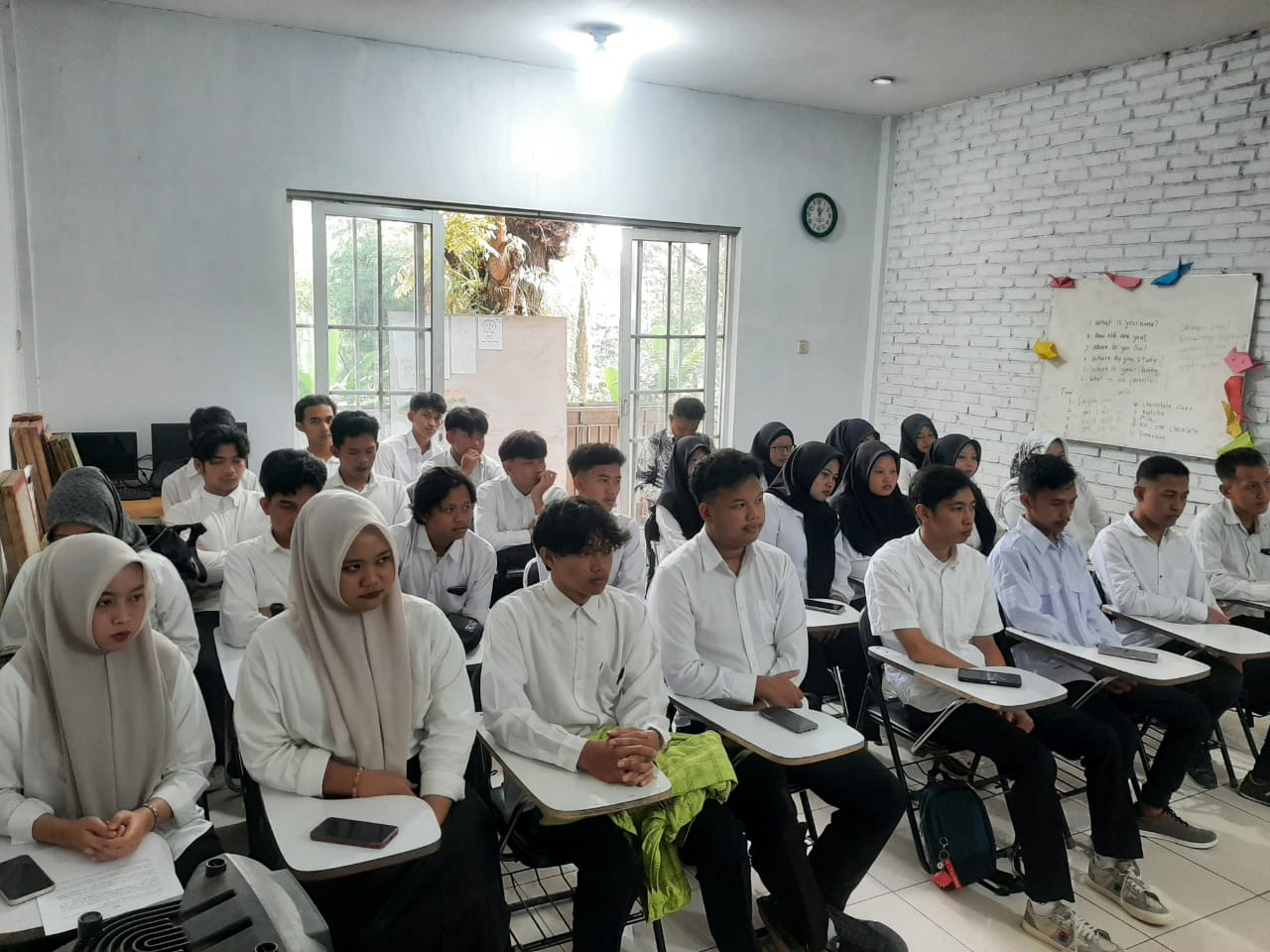 Peserta Program PKW Desain Grafis 2026 mengikuti acara pembukaan pelatihan di LKP BINNUS Wonosobo, Rabu (23/6/2026). (Foto: Dok. LKP BINNUS)
