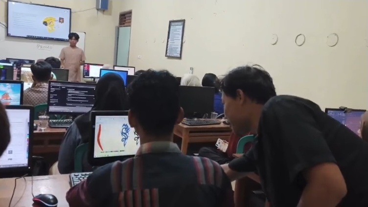 LKP Dawam Education Center Batang secara resmi menggelar program PKW Desain Grafis tahun 2026. Pelatihan ini diikuti oleh 20 peserta terpilih yang didampingi oleh praktisi dari Dunia Usaha dan Dunia Industri (DUDIKA). (Foto: Dok LKP Dawam Education Center)