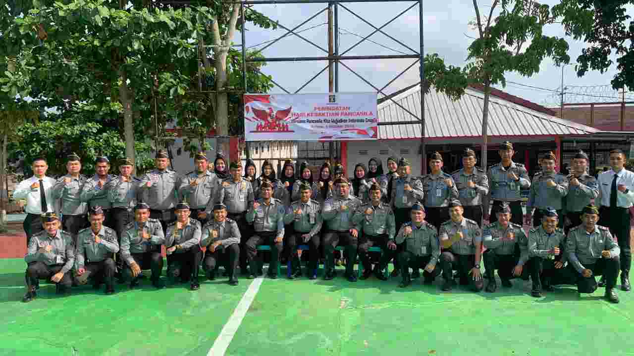 Lembaga Pemasyarakatan (Lapas) Kelas IIB Kayu Agung menggelar upacara peringatan Hari Kesaktian Pancasila tahun 2024 dengan khidmat. Sumber: Dokumentasi Humas Lapas Kayuagung.
