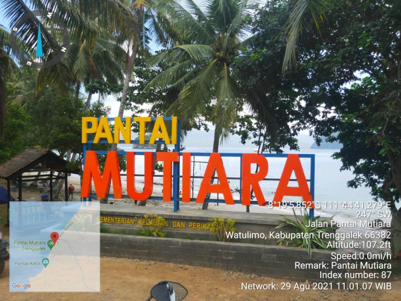 Pantai Mutiara Trenggalek. Foto : Dok. jadesta.kemenparekraf.go.id