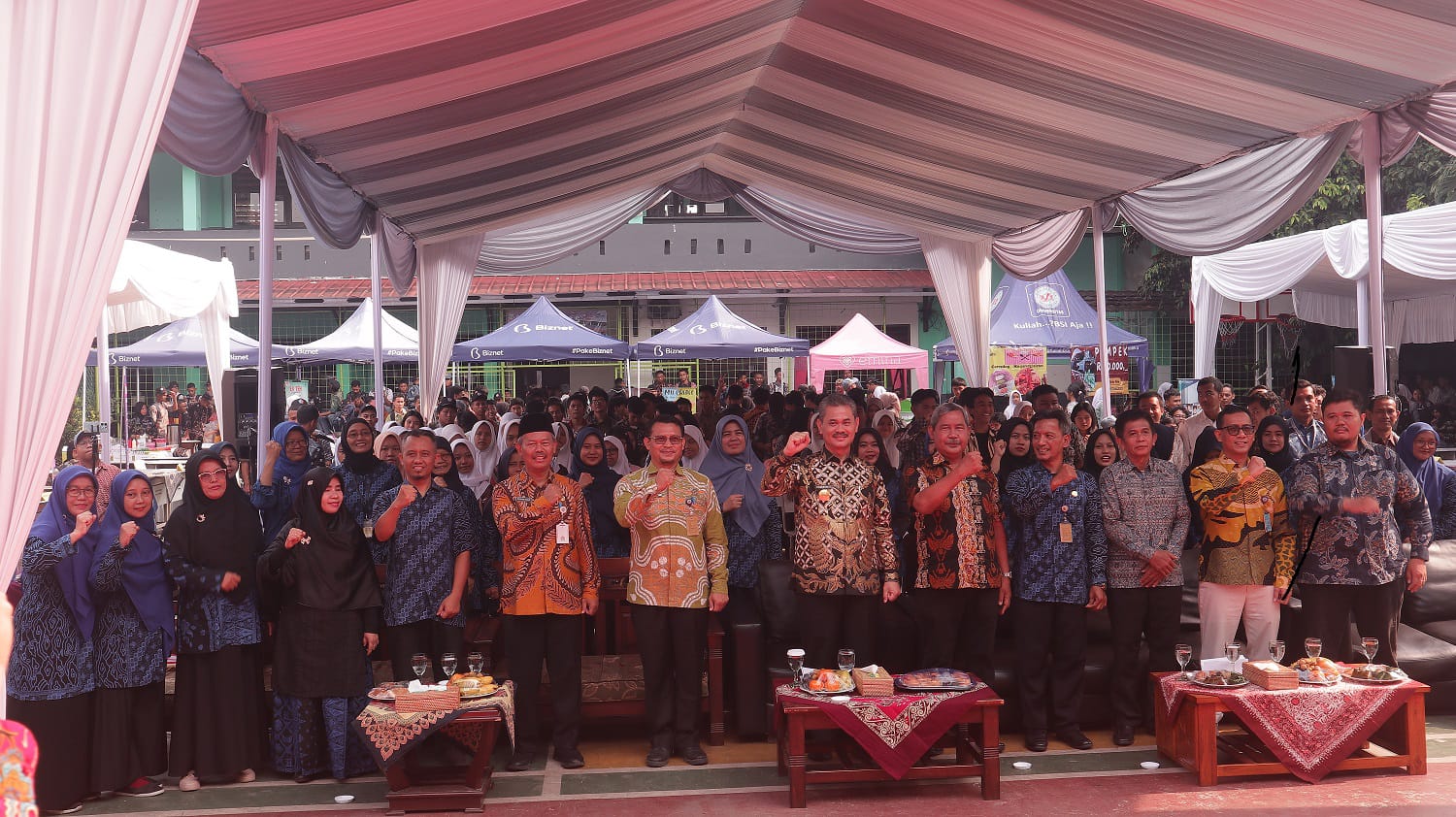 Pembukaan Nestar Career di SMKN 1 Tangsel oleh PJ Walikota Tabrani. Foto : Fadjar