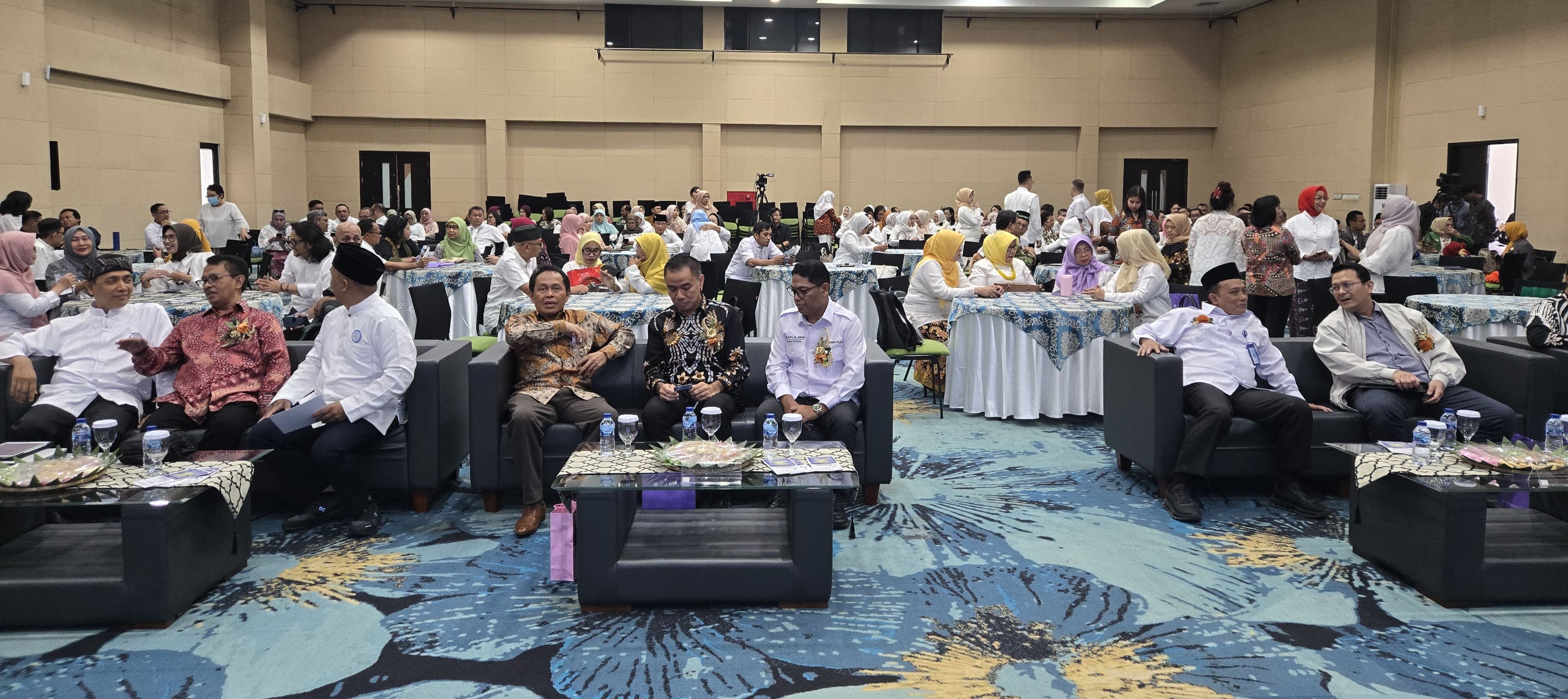 Suasana Rapat Koordinasi Nasional (Rakornas) Forum LSK yang berlangsung di Auditorium Ki Hajar Dewantoro, Jakarta, Kamis (16/4/2026). Foto: Dok Forum LSK