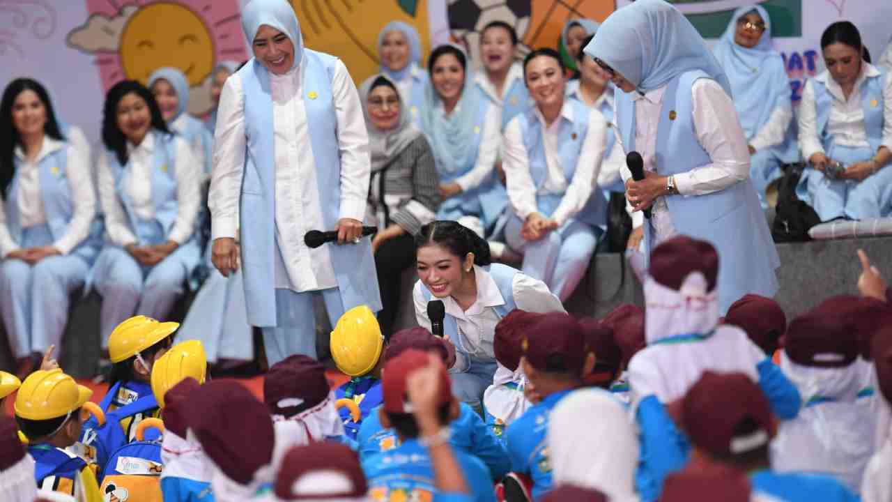 SERUNI dan Kemendikdasmen Kobarkan Semangat Gerakan 7 Kebiasaan Anak Indonesia Hebat di Serang. Foto: dok. Ditjen Vokasi
