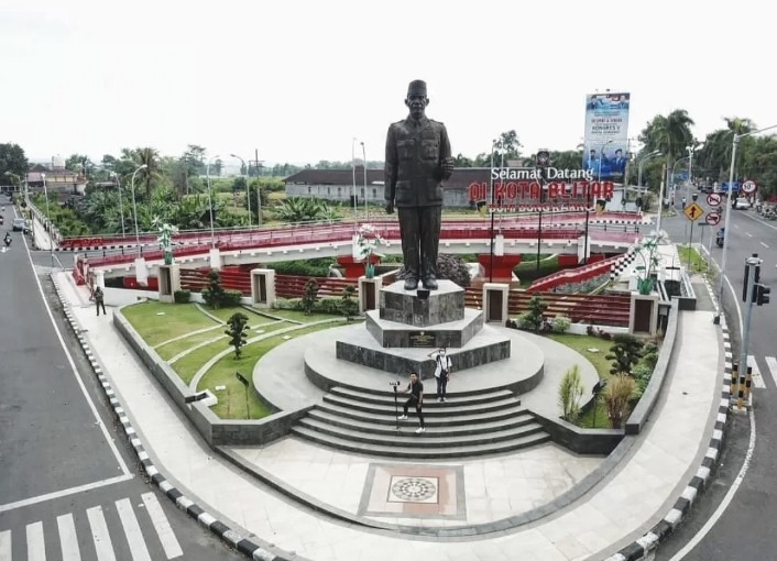 Salah satu Ikon Kota Blitar, Makam Bung Karno. Foto : pariwisata.visitblitar.com