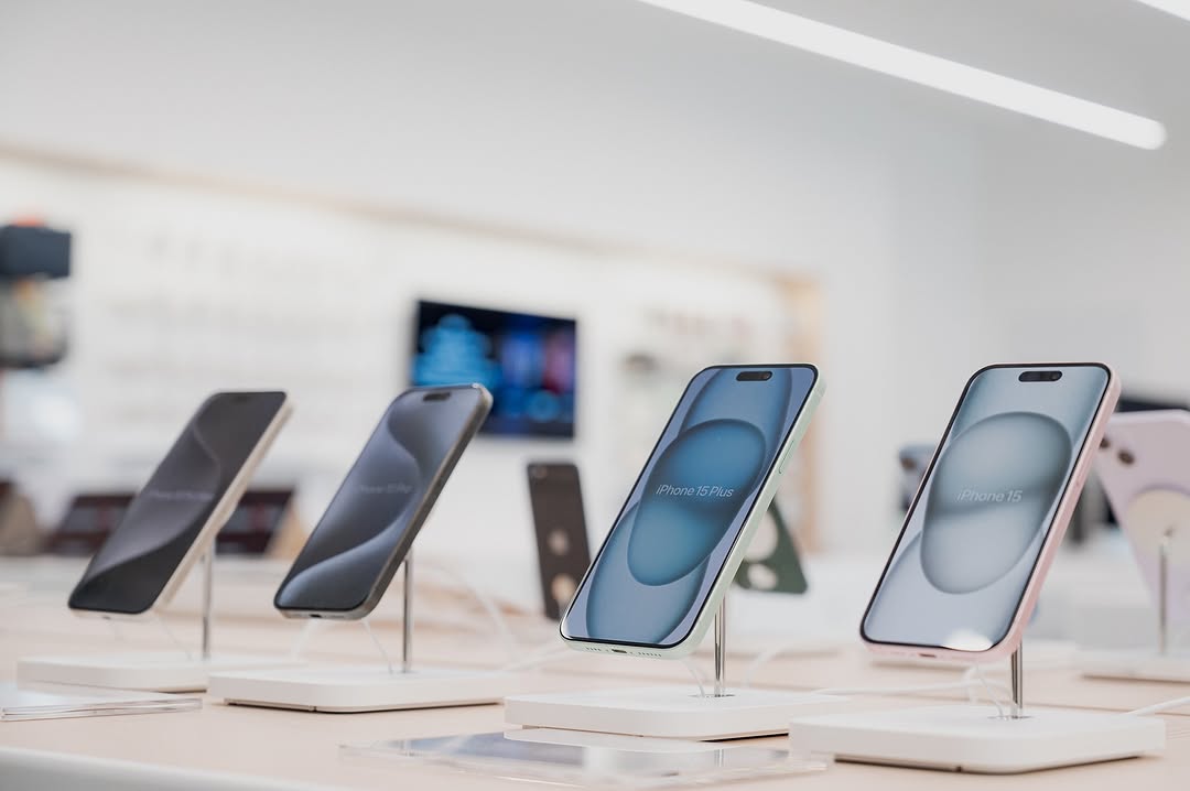 Harga iPhone Terbaru Bisa Tembus Rp 38 Juta, Kebijakan Tarif Impor Trump Picu Kekhawatiran Pasar Global. Foto: dok. instagram @digimap_id