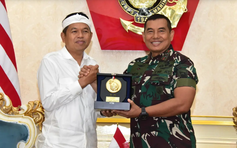 Kunjungan kerja Gubernur Provinsi Jawa Barat. Foto: tni.mil.id