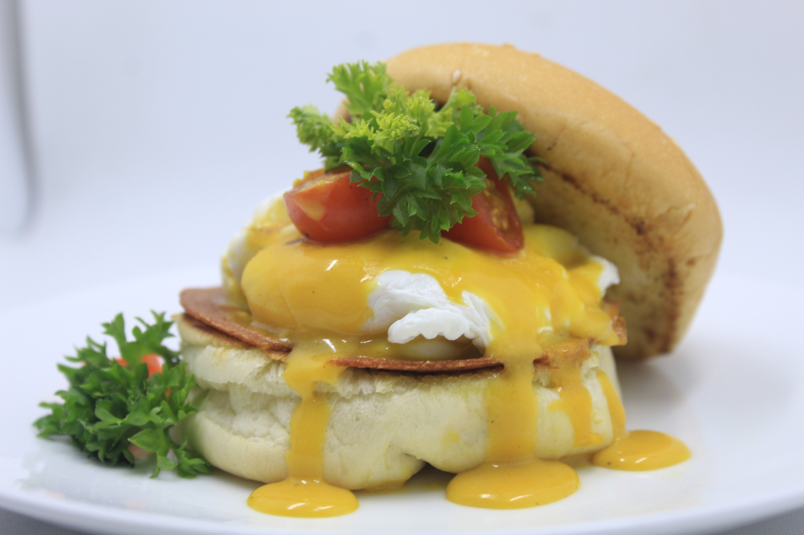 egg benedict. Foto: Doc Jogja Culinary School