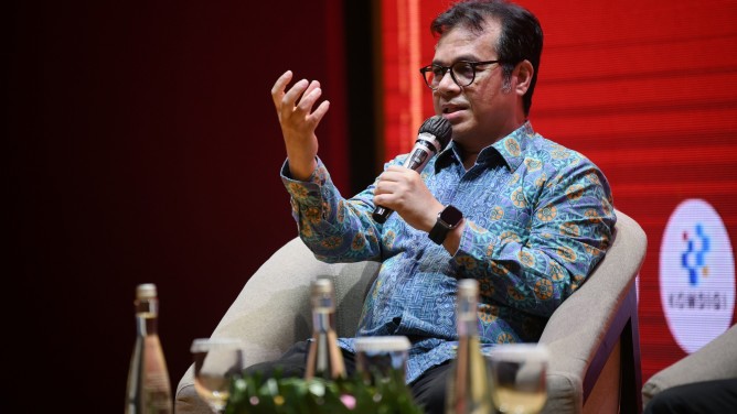 Wamen Nezar Patria: Generasi Muda Harus Pahami Politik dari Sejarah!. Foto: Kemkomdigi