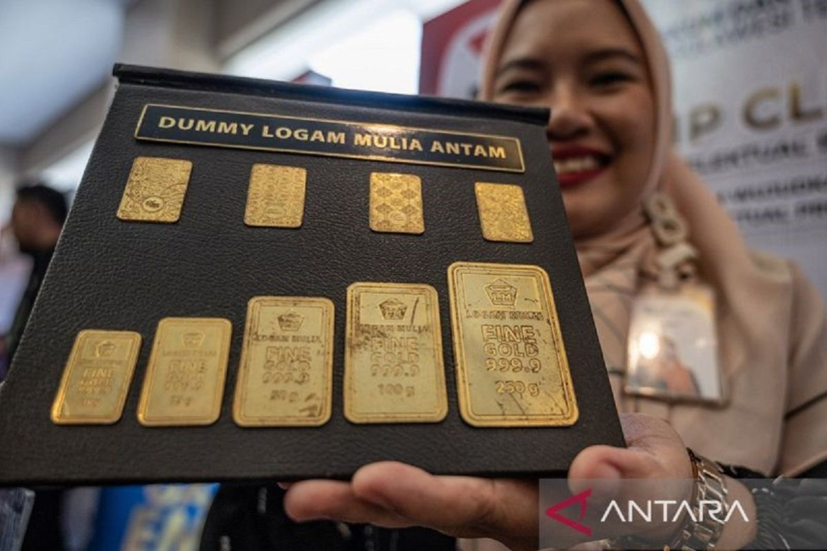 Investasi emas Antam tetap menjadi pilihan menarik di tengah dinamika pasar keuangan. Foto : antara
