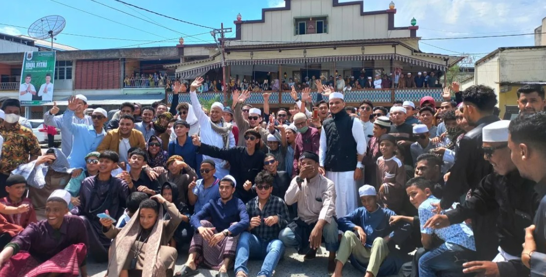 aejumlah warga yang tergabung dalam komunitas keturunan arab di Palu, melaksanakan tradisi Iwwadh atau lebaran Arab, Foto : Kristina  N.