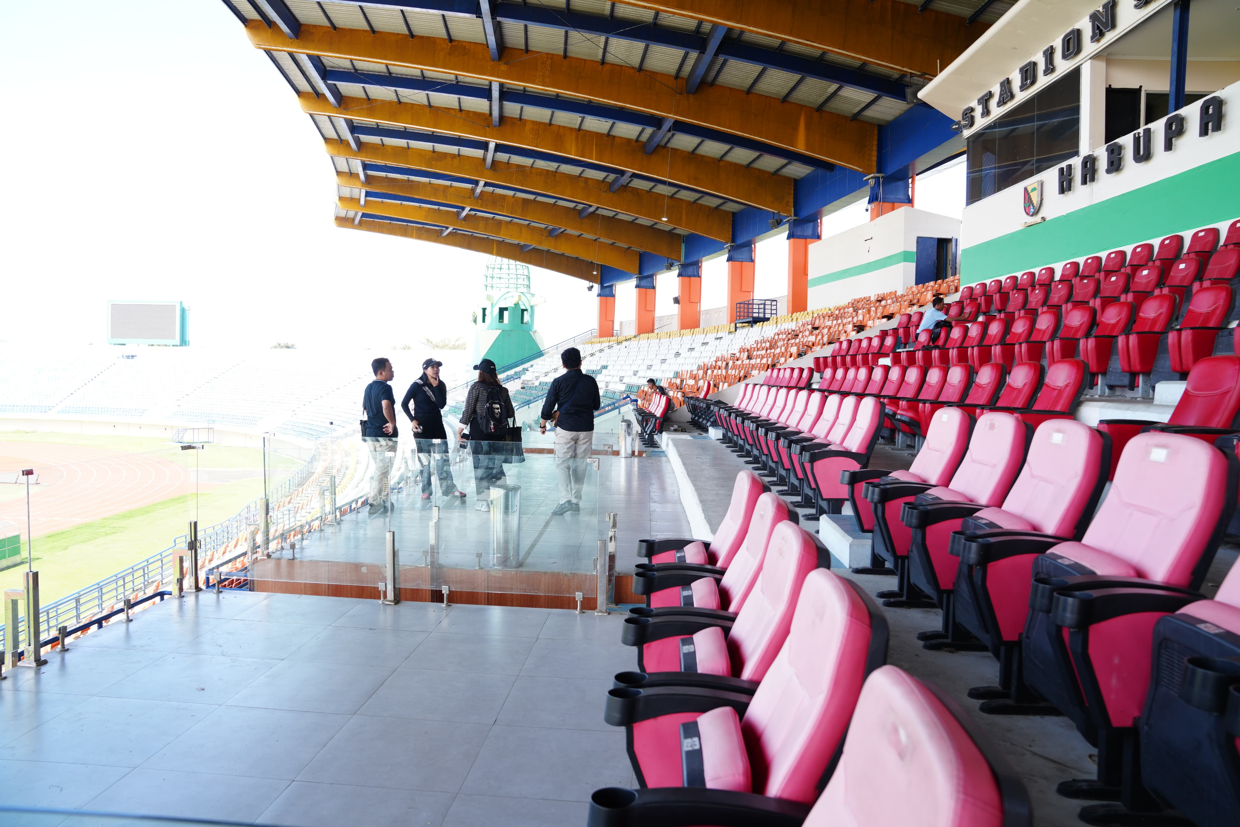 Kunjungan ke Stadion Si Jalak Harupat, Kabupaten Bandung. Foto: psi.org