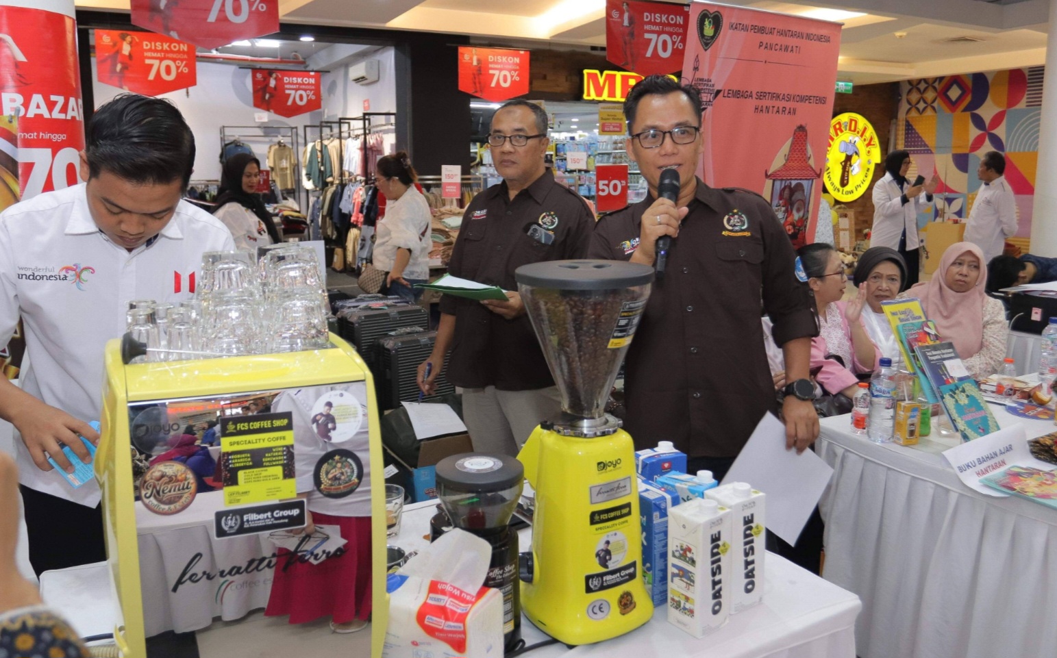 Suasana Kompetisi Barista Tingkat Nasional dalam rangkaian Gebyar Kursus 2026 di Plaza Festival, Kuningan, Jakarta, Sabtu (29/8/2026). (Foto: Dok. Tim Media Forum PLKP)