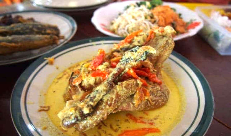 Lodho Ayam, salah satu kuliner khas Trenggalek, Jawa Timur. Foto : suaranetwork.com