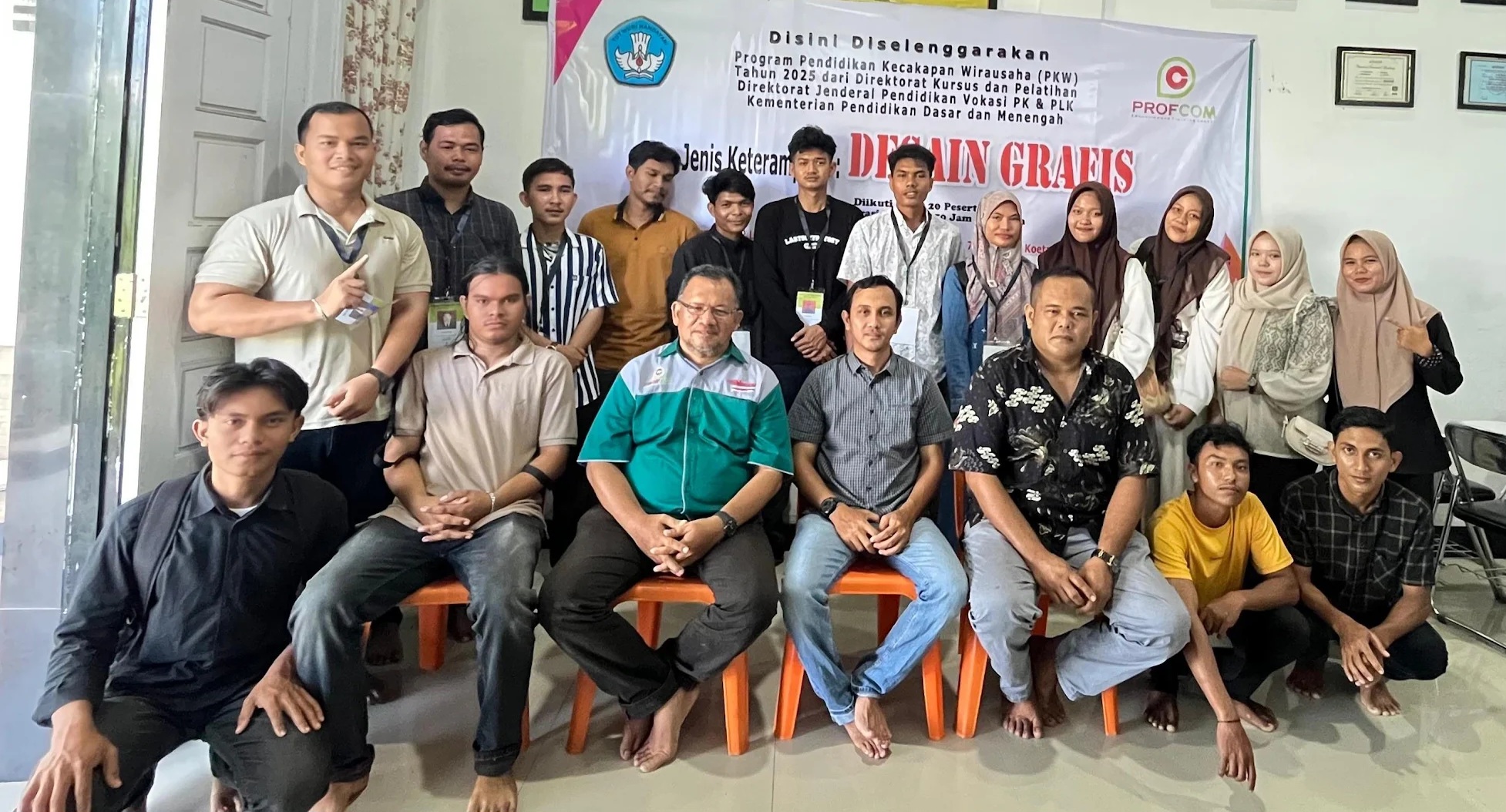 Peserta pelatihan di LKP LPT Profcom Aceh. Foto: Dok Istimewa