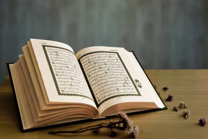 Qur'an, membacanya berpahala. Foto : tangkapan layar google