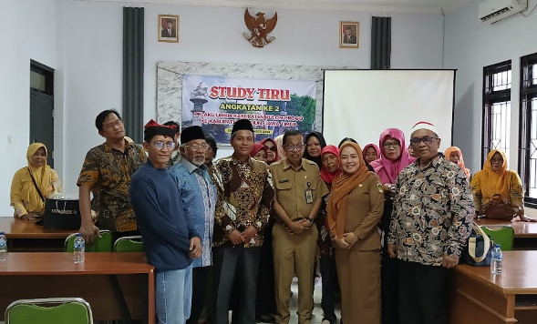Foto Bersama UMKM Kulon Progo Yogyakarta bersama Dinas PERDAGKOPUM Kabupaten Madiun
